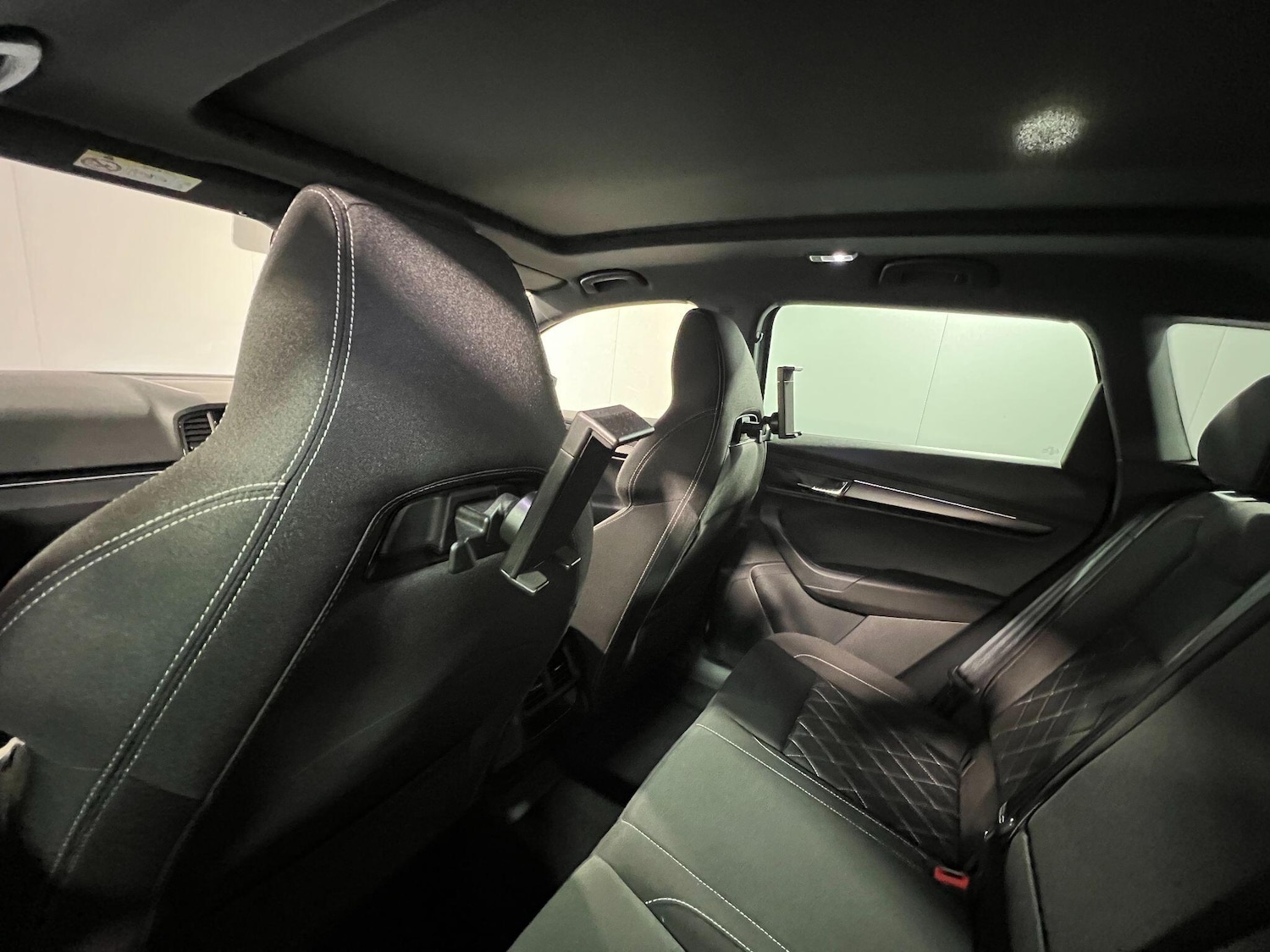 Used Skoda Karoq 2024 for sale - 76953251: Photo 16