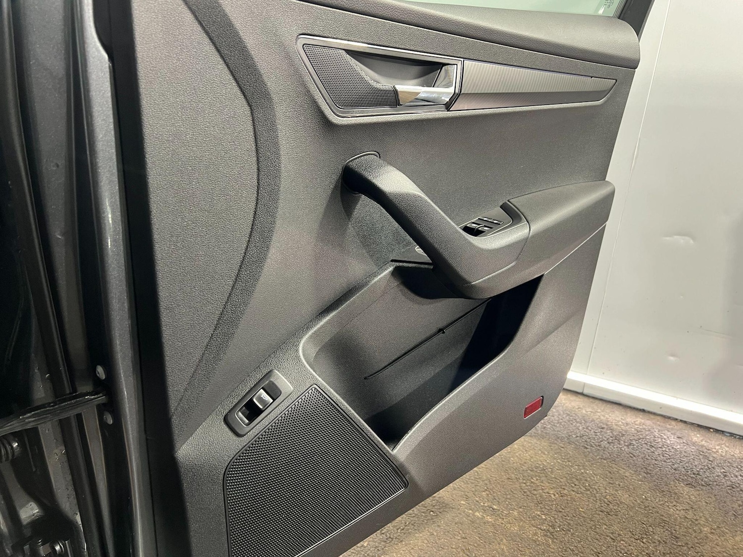 Used Skoda Karoq 2024 for sale - 76953251: Photo 23