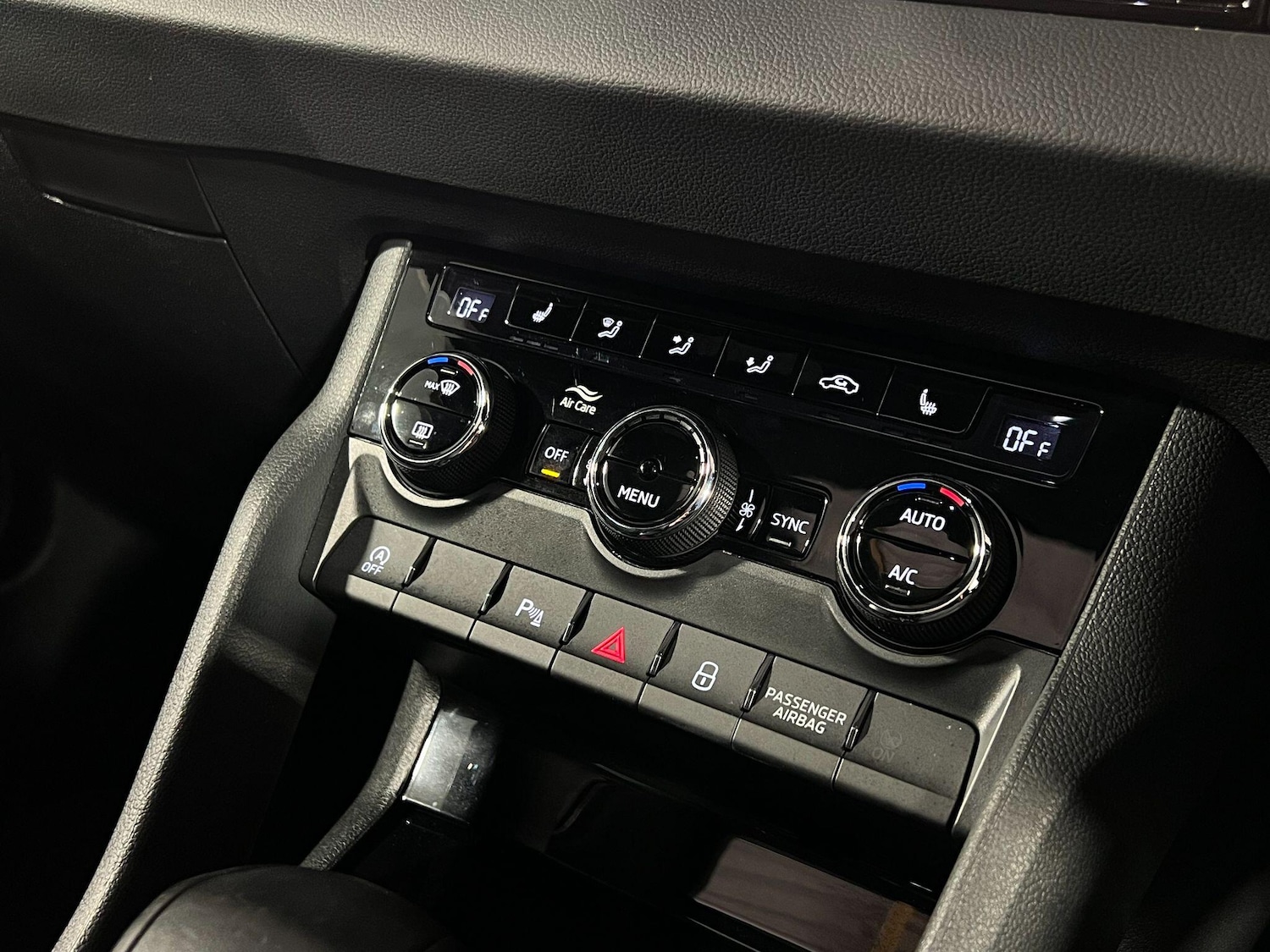 Used Skoda Karoq 2024 for sale - 76953251: Photo 30