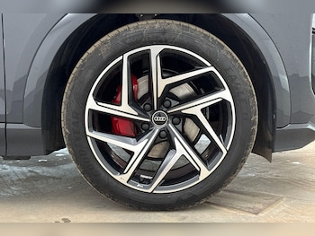 Used Audi Q6 e-tron 2025 for sale - 78347601: Photo