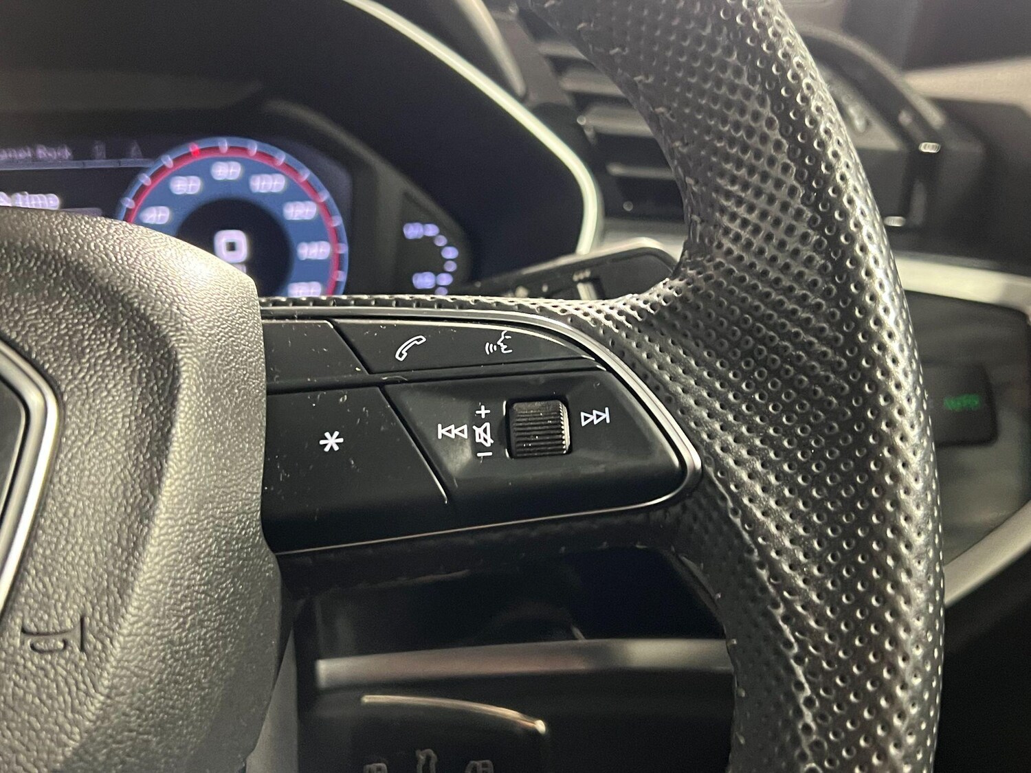 Used Audi Q3 for sale - 77495817: Photo 25