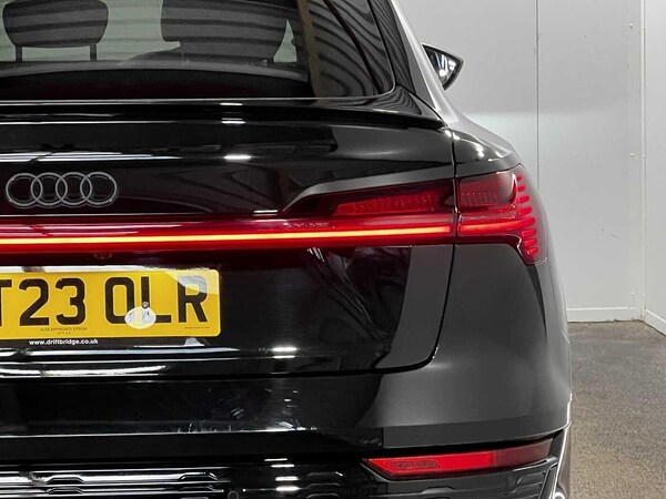Used Audi Q8 2023 for sale - 75507826: Photo 10
