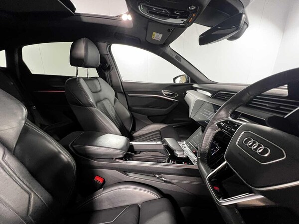Used Audi Q8 2023 for sale - 75507826: Photo 13