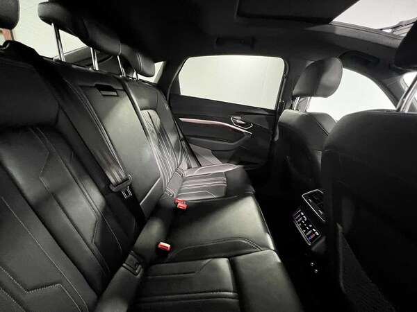 Used Audi Q8 2023 for sale - 75507826: Photo 16