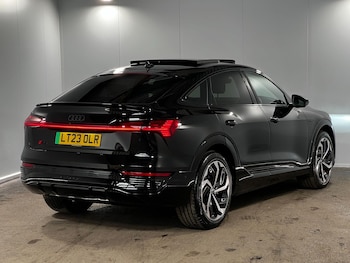 Used Audi Q8 2023 for sale - 75507826: Photo