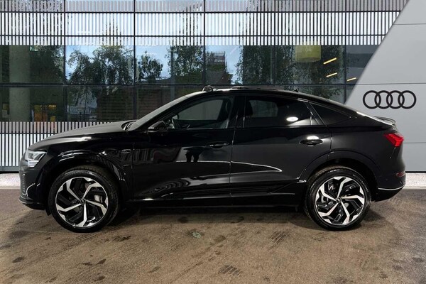 Used Audi Q8 2023 for sale - 75507826: Photo 8