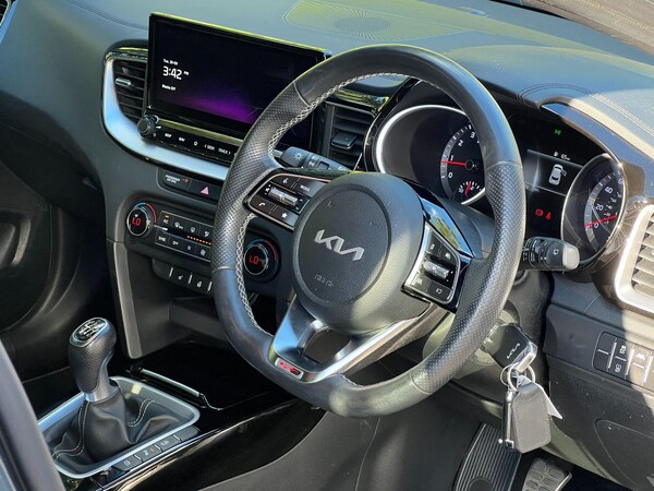 Used Kia XCeed 2023 for sale - 76135941: Photo 21