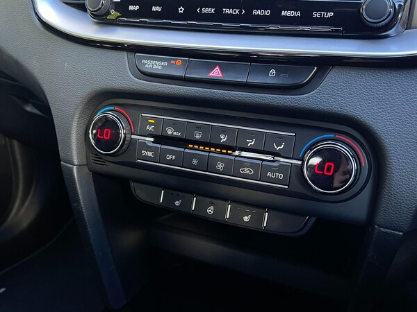Used Kia XCeed 2023 for sale - 76135941: Photo 29