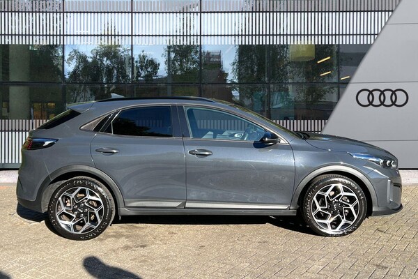 Used Kia XCeed 2023 for sale - 76135941: Photo 5