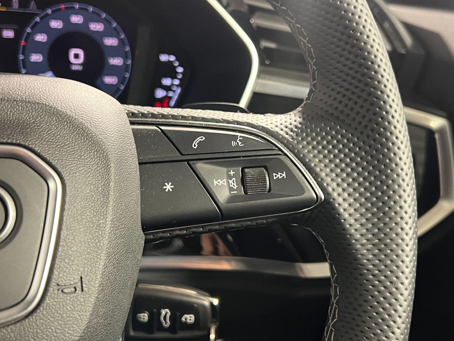 Used Audi Q3 2025 for sale - 76550442: Photo 63