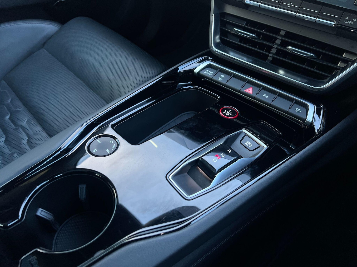 Used Audi RS e-tron GT 2023 for sale - 77455605: Photo 42