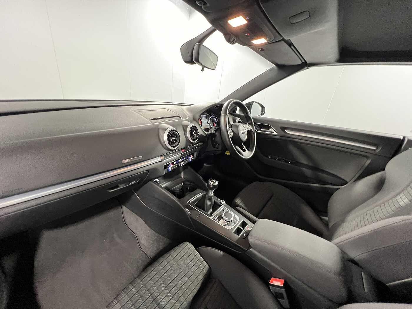 Used Audi A3 Cabriolet 2017 for sale - 76059306: Photo 21