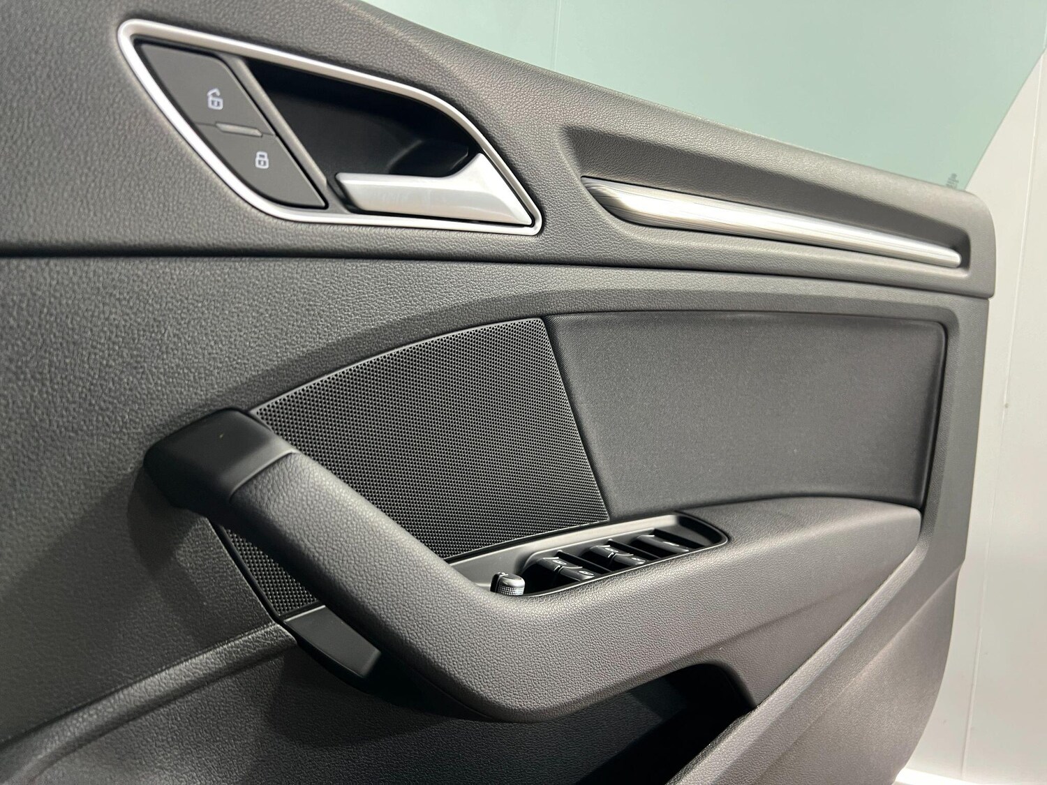 Used Audi A3 Cabriolet 2017 for sale - 76059306: Photo 63