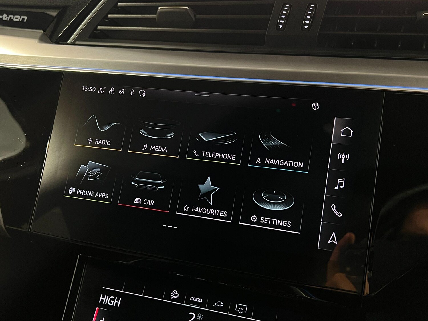 Used Audi e-tron 2021 for sale - 76538769: Photo 28