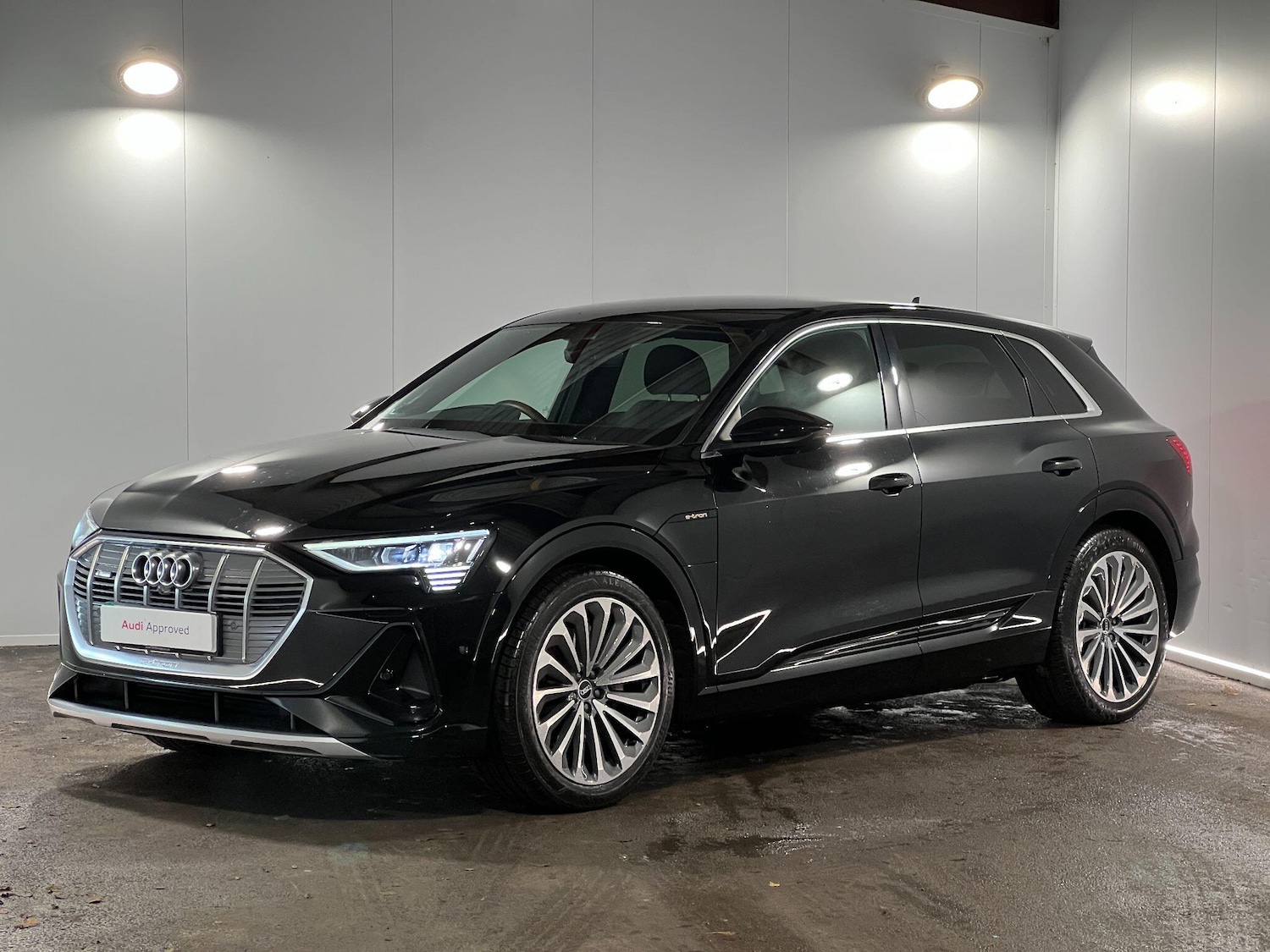 Used Audi e-tron 2021 for sale - 76538769: Photo 3