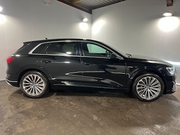 Used Audi e-tron 2021 for sale - 76538769: Photo