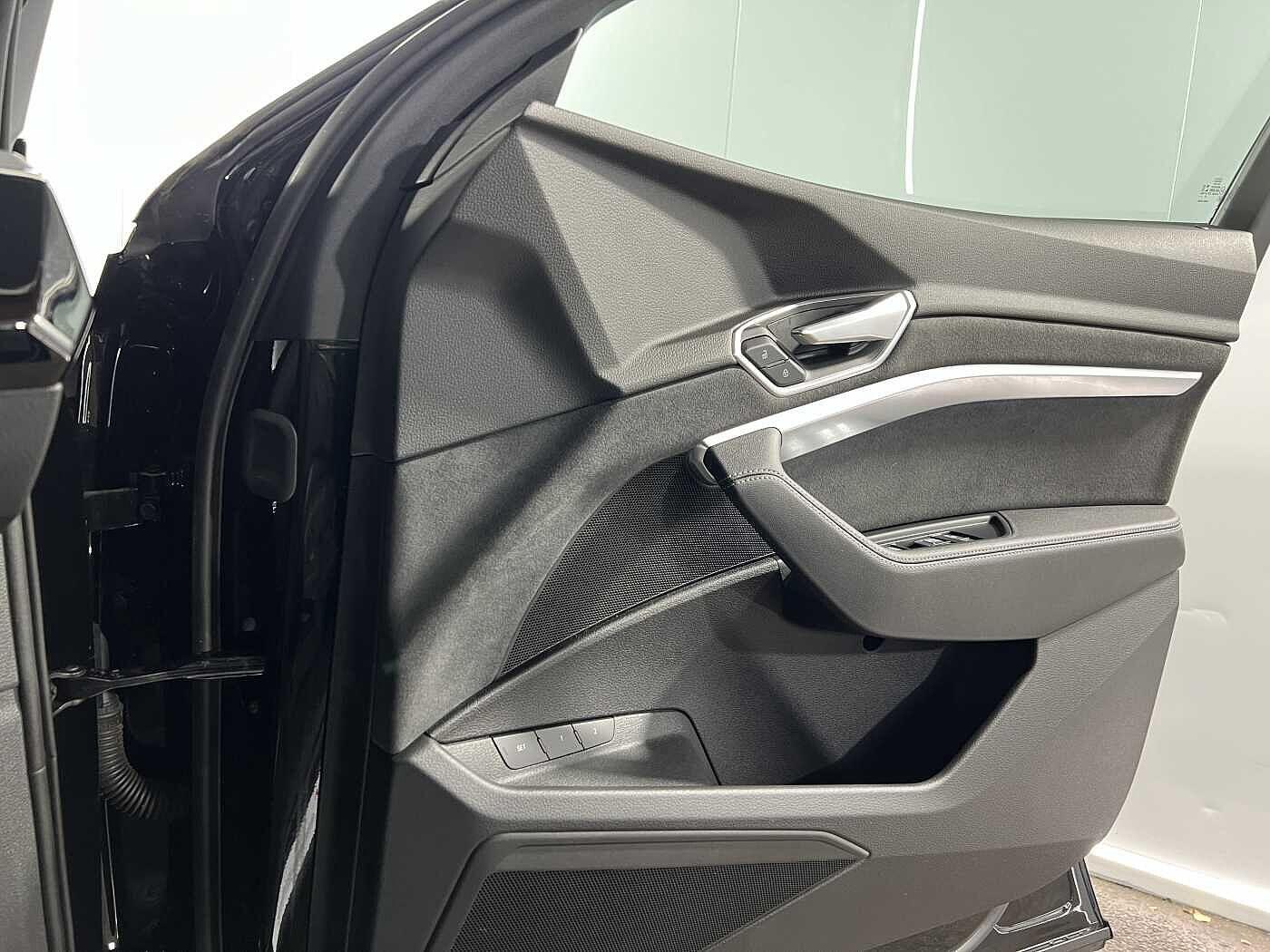 Used Audi e-tron 2023 for sale - 76151998: Photo 23