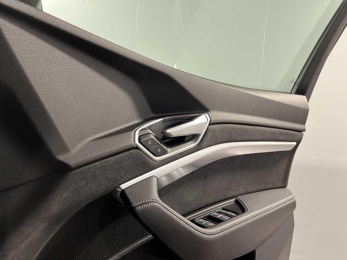 Used Audi e-tron 2023 for sale - 76151998: Photo 24