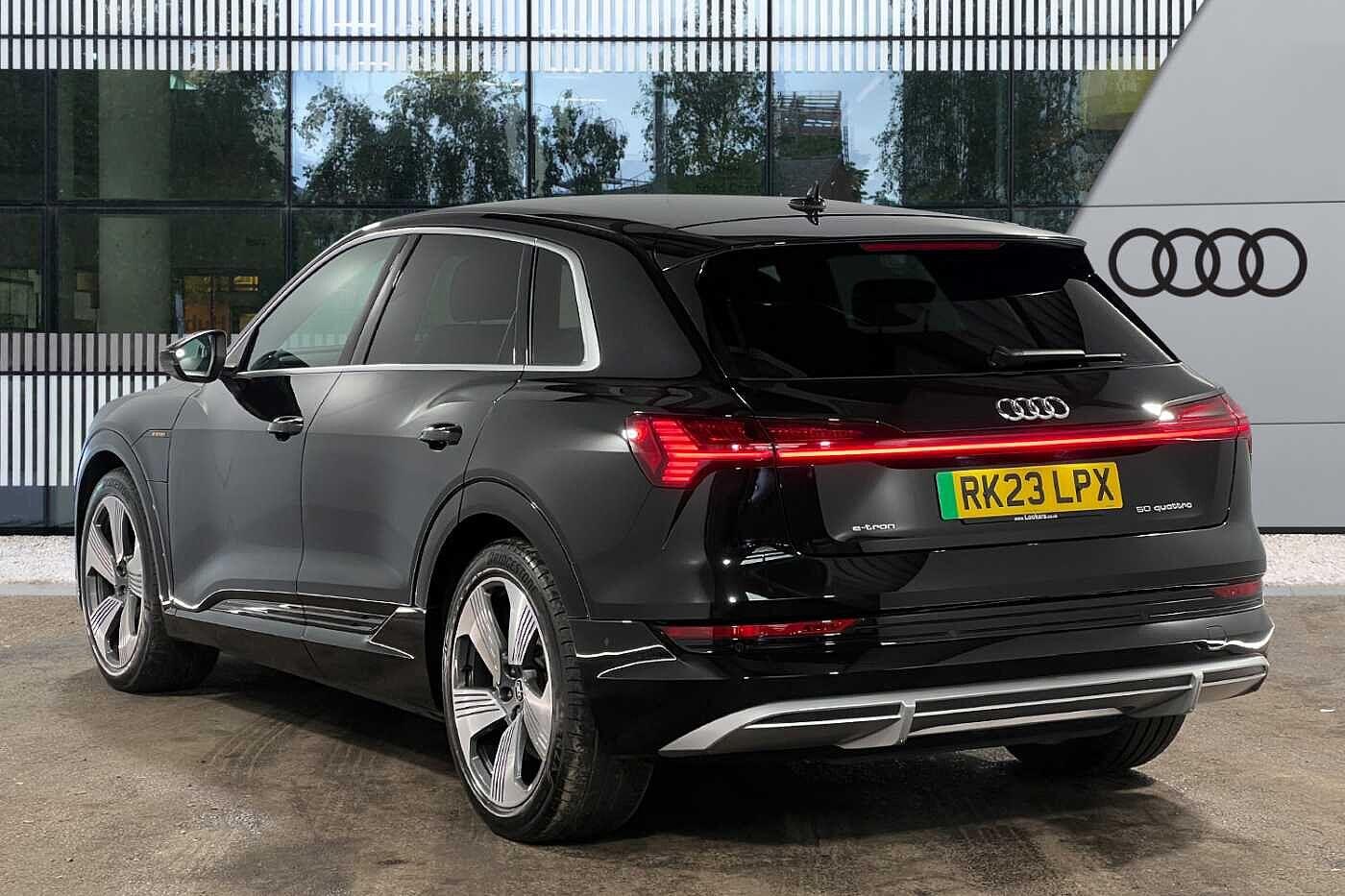 Used Audi e-tron 2023 for sale - 76151998: Photo 3