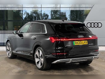 Used Audi e-tron 2023 for sale - 76151998: Photo 3