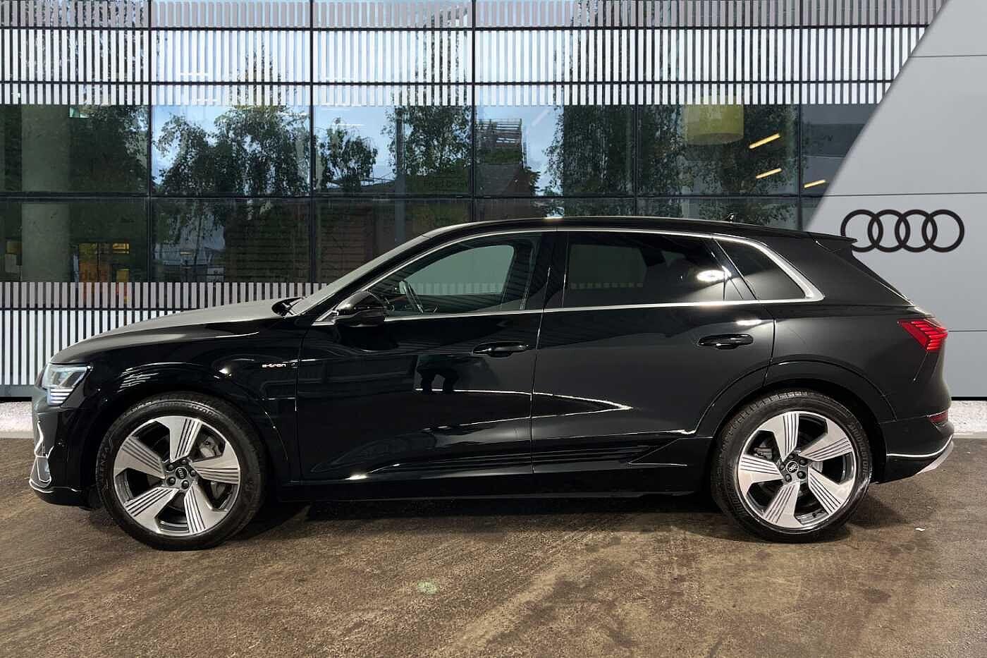 Used Audi e-tron 2023 for sale - 76151998: Photo 9