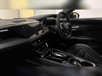 Used Audi RS e-tron GT 2023 for sale - 75622897: Photo