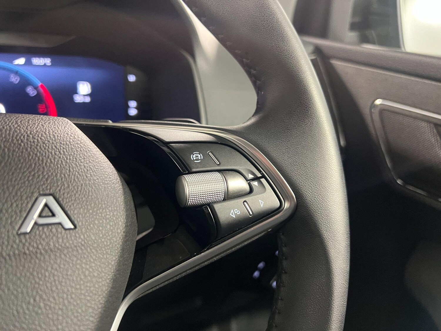 Used Skoda Karoq 2025 for sale - 76952789: Photo 23