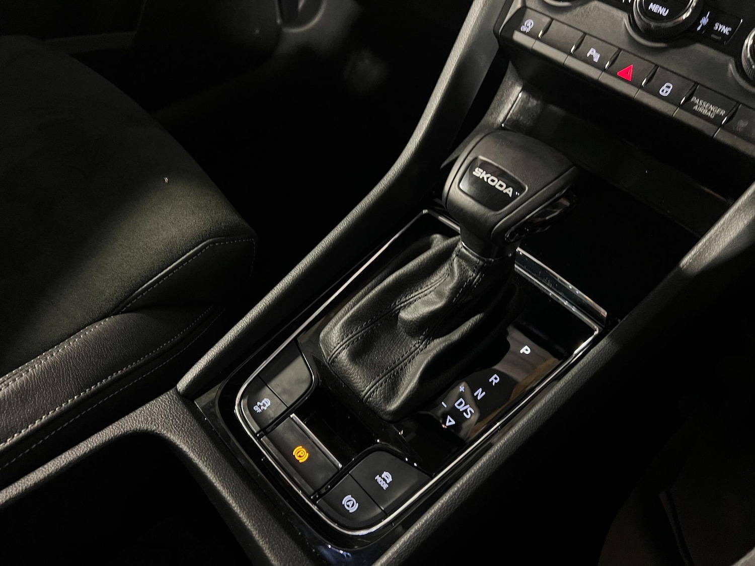 Used Skoda Karoq 2025 for sale - 76952789: Photo 25