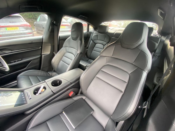 Used Porsche Taycan 2021 for sale - 76153118: Photo 21