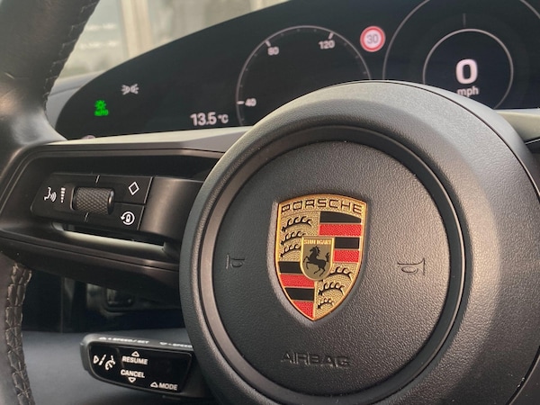 Used Porsche Taycan 2021 for sale - 76153118: Photo 24