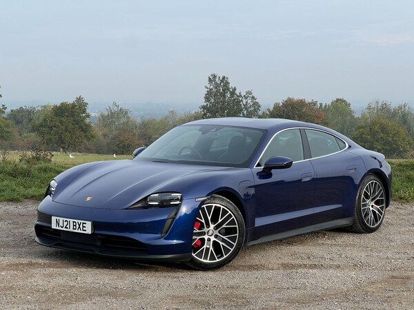 Used Porsche Taycan 2021 for sale - 76153118: Photo 2