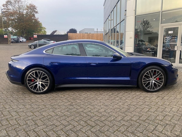 Used Porsche Taycan 2021 for sale - 76153118: Photo 37