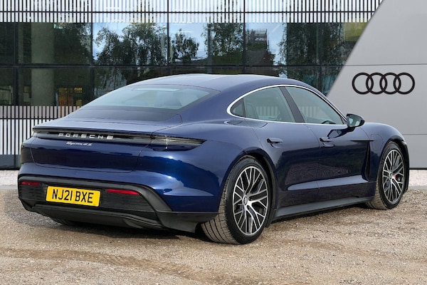 Used Porsche Taycan 2021 for sale - 76153118: Photo 3