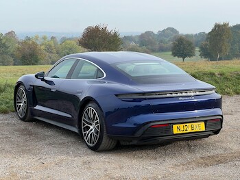 Used Porsche Taycan 2021 for sale - 76153118: Photo 4