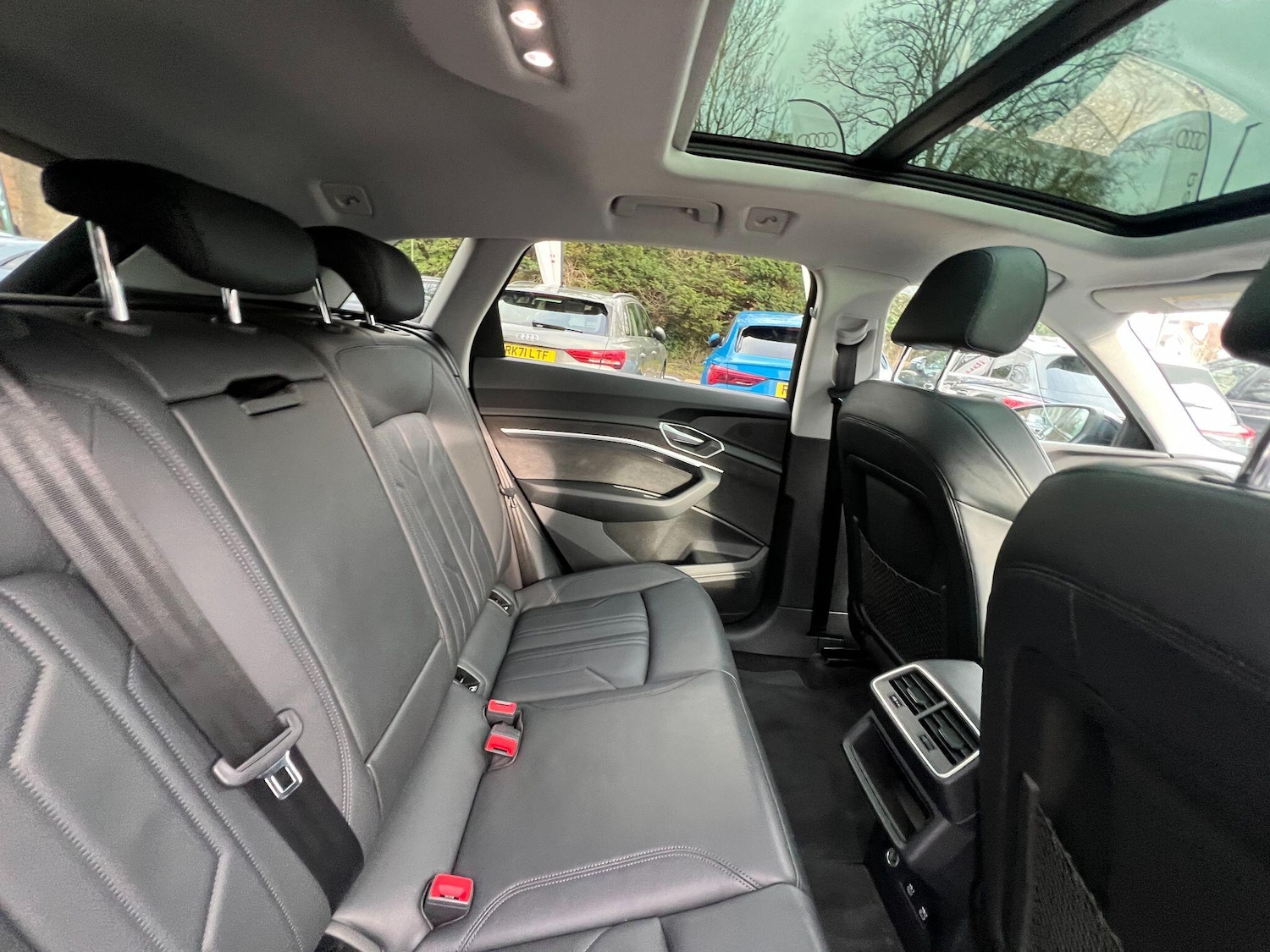 Used Audi e-tron 2021 for sale - 77559064: Photo 8