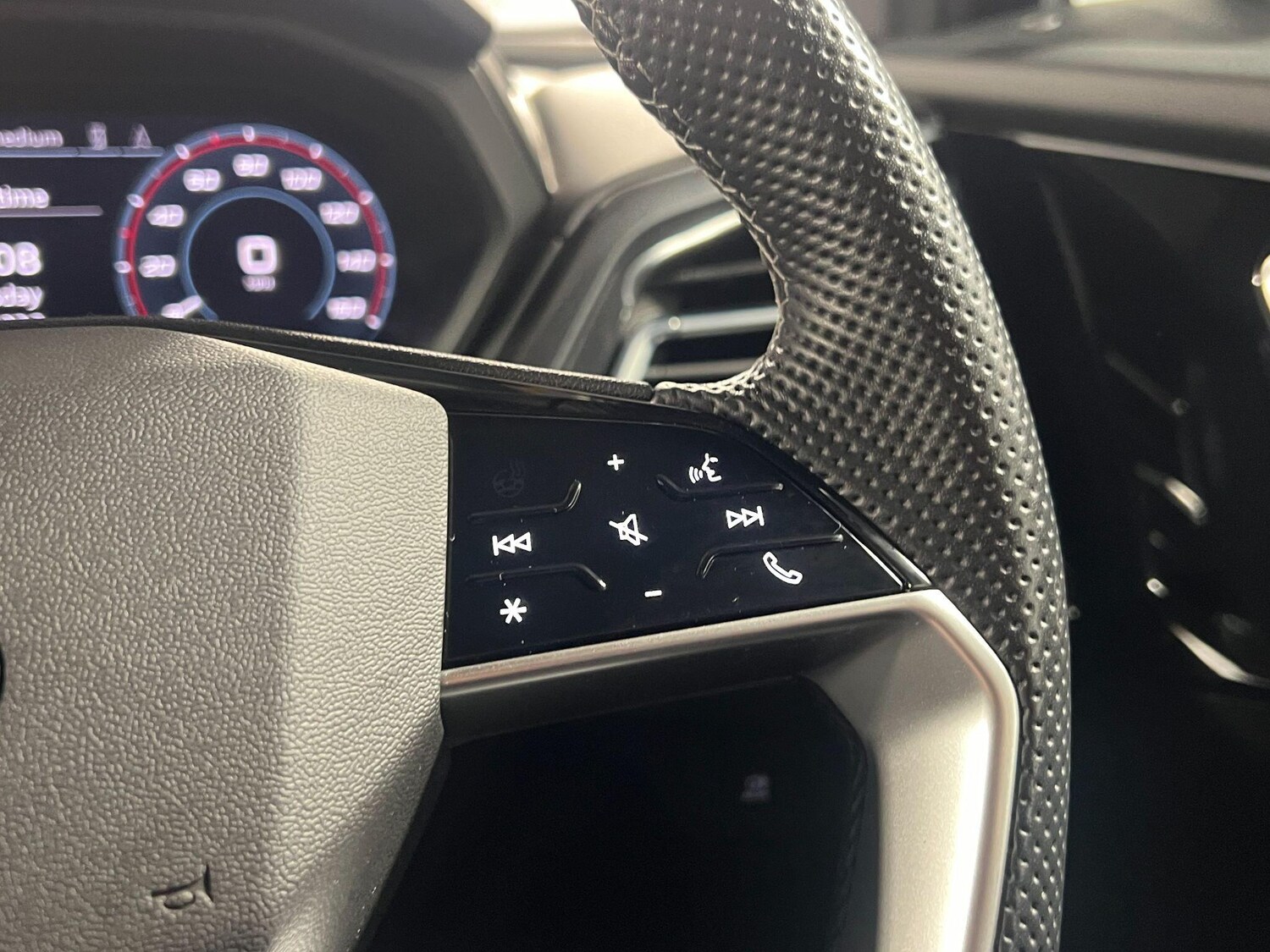 Used Audi Q4 e-tron 2022 for sale - 77478963: Photo 42