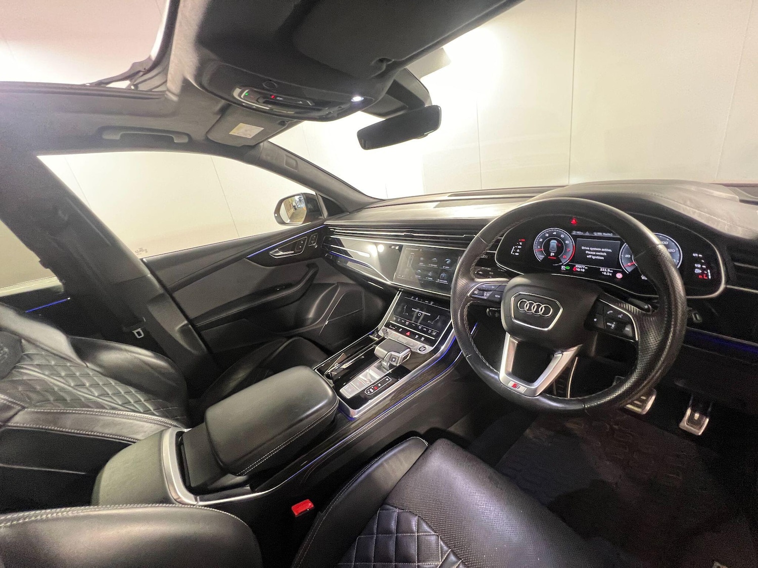 Used Audi Q8 2022 for sale - 77993173: Photo 2