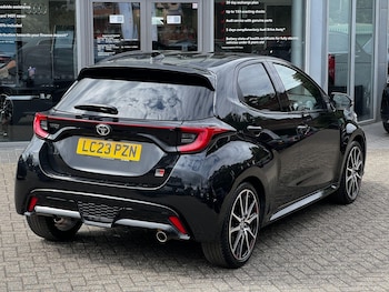 Used Toyota Yaris 2023 for sale - 75658761: Photo