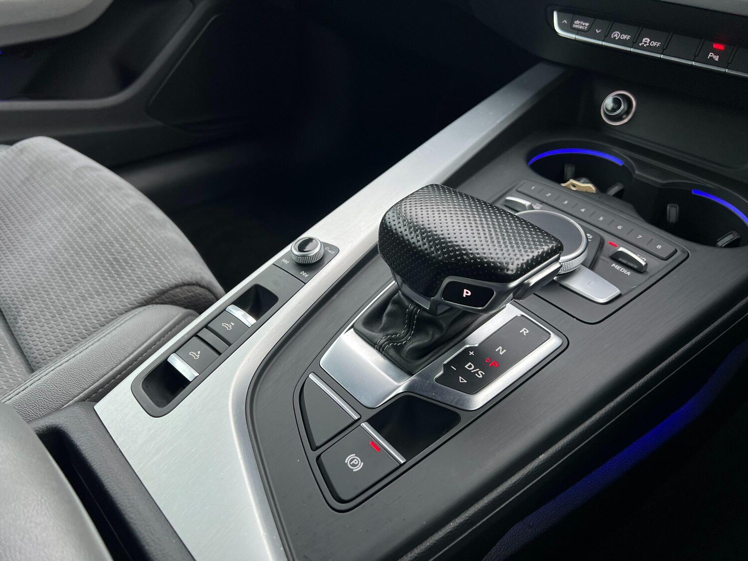 Used Audi A5 Cabriolet 2017 for sale - 76839801: Photo 32