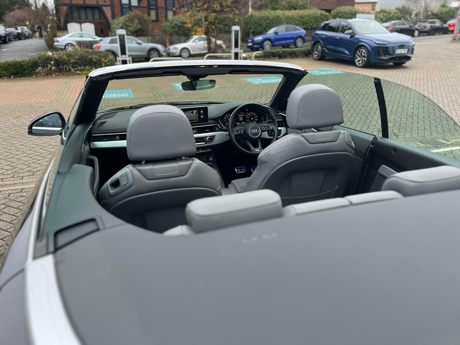 Used Audi A5 Cabriolet 2017 for sale - 76839801: Photo 38