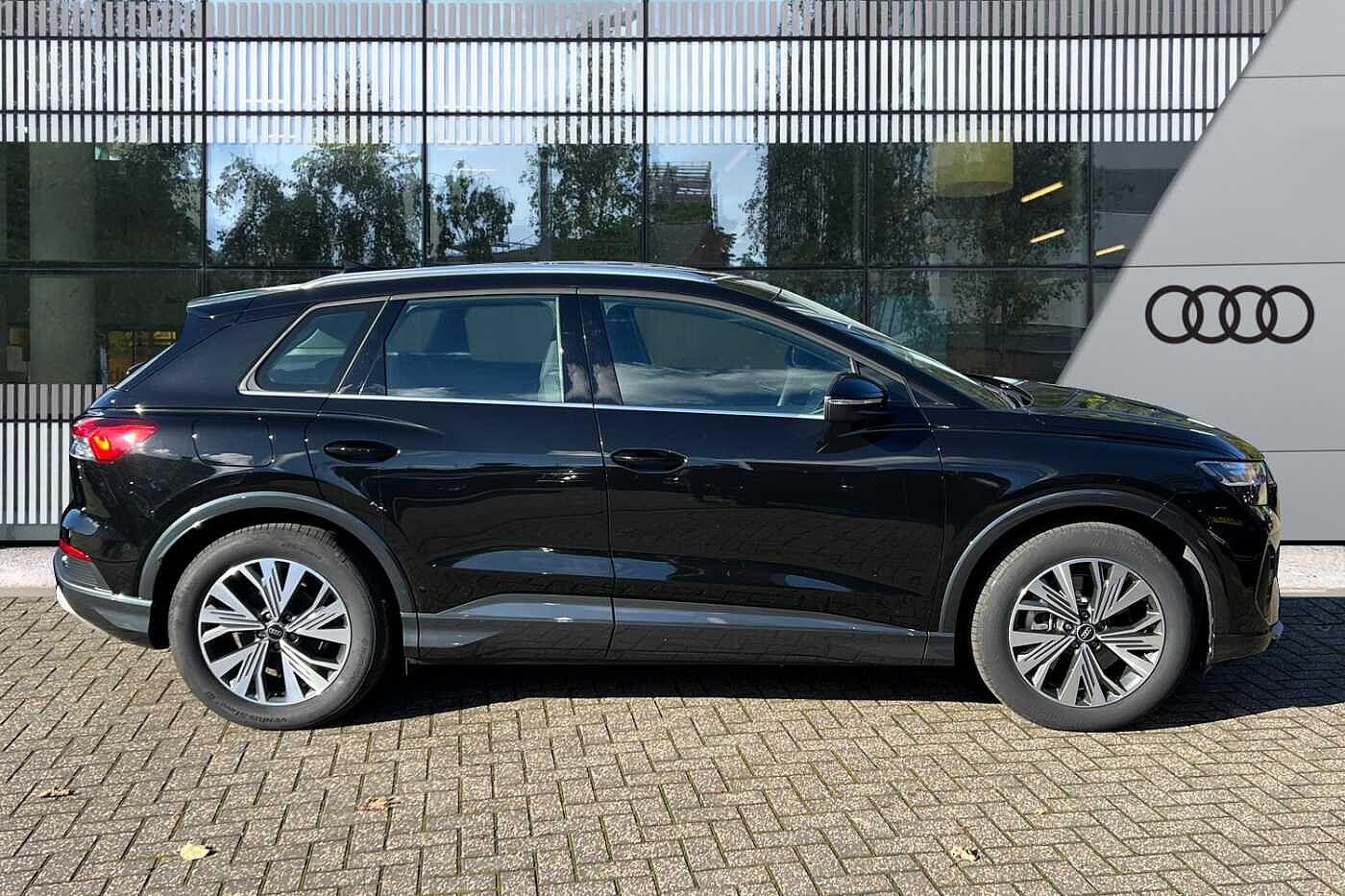 Used Audi Q4 e-tron 2024 for sale - 76667063: Photo 4