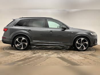 Used Audi Q7 2023 for sale - 78675890: Photo