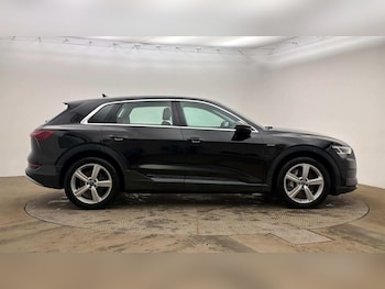 Used Audi e-tron 2022 for sale - 78796504: Photo