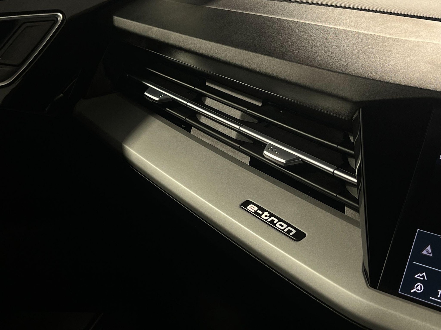 Used Audi Q4 e-tron 2022 for sale - 77585756: Photo 59