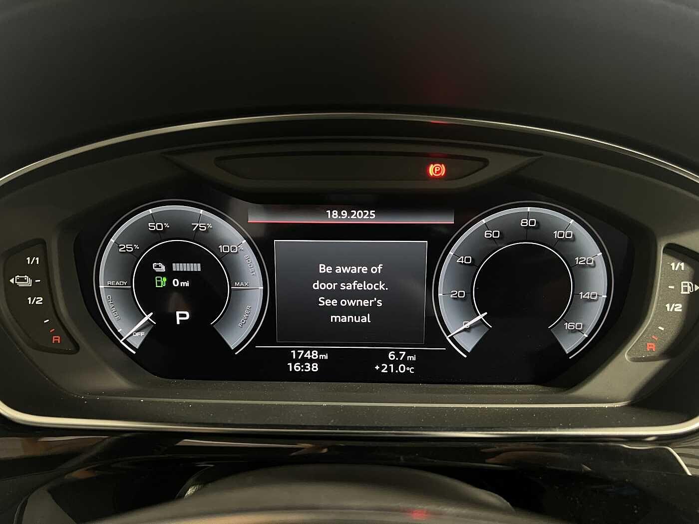 Used Audi A8 2023 for sale - 76020379: Photo 24