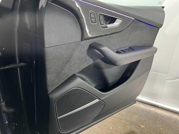 Used Audi Q8 2022 for sale - 76227136: Photo 23
