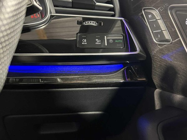 Used Audi Q8 2022 for sale - 76227136: Photo 29