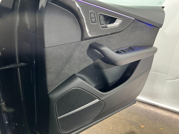 Used Audi Q8 2022 for sale - 76227136: Photo 62