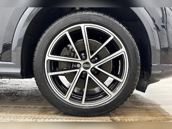 Used Audi Q5 2025 for sale - 77586204: Photo