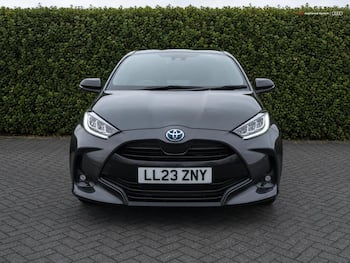 Used Toyota Yaris 2023 for sale - 79767408: Photo